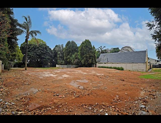 1,828M² VACANT LAND FOR SALE IN GLENHAZEL